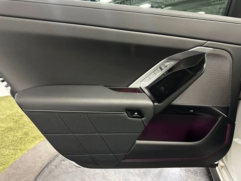 Used 2024 BMW 760i xDrive 760i xDrive Sedan 4D w/ Premium Package image 17