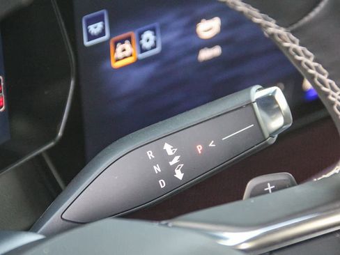 Used 2025 Chevrolet Traverse Z71 image 20