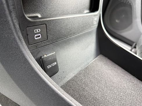 Used 2024 Toyota bZ4X AWD image 25