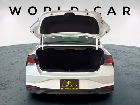 Used 2021 Hyundai Elantra SEL w/ Convenience Package image 15