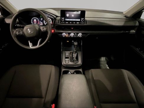 Used 2024 Honda CR-V LX image 7