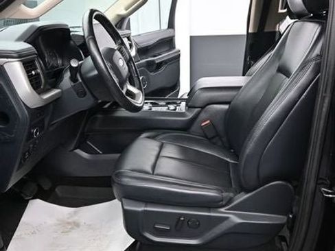 Used 2022 Ford Expedition XLT AWD/4WD image 14