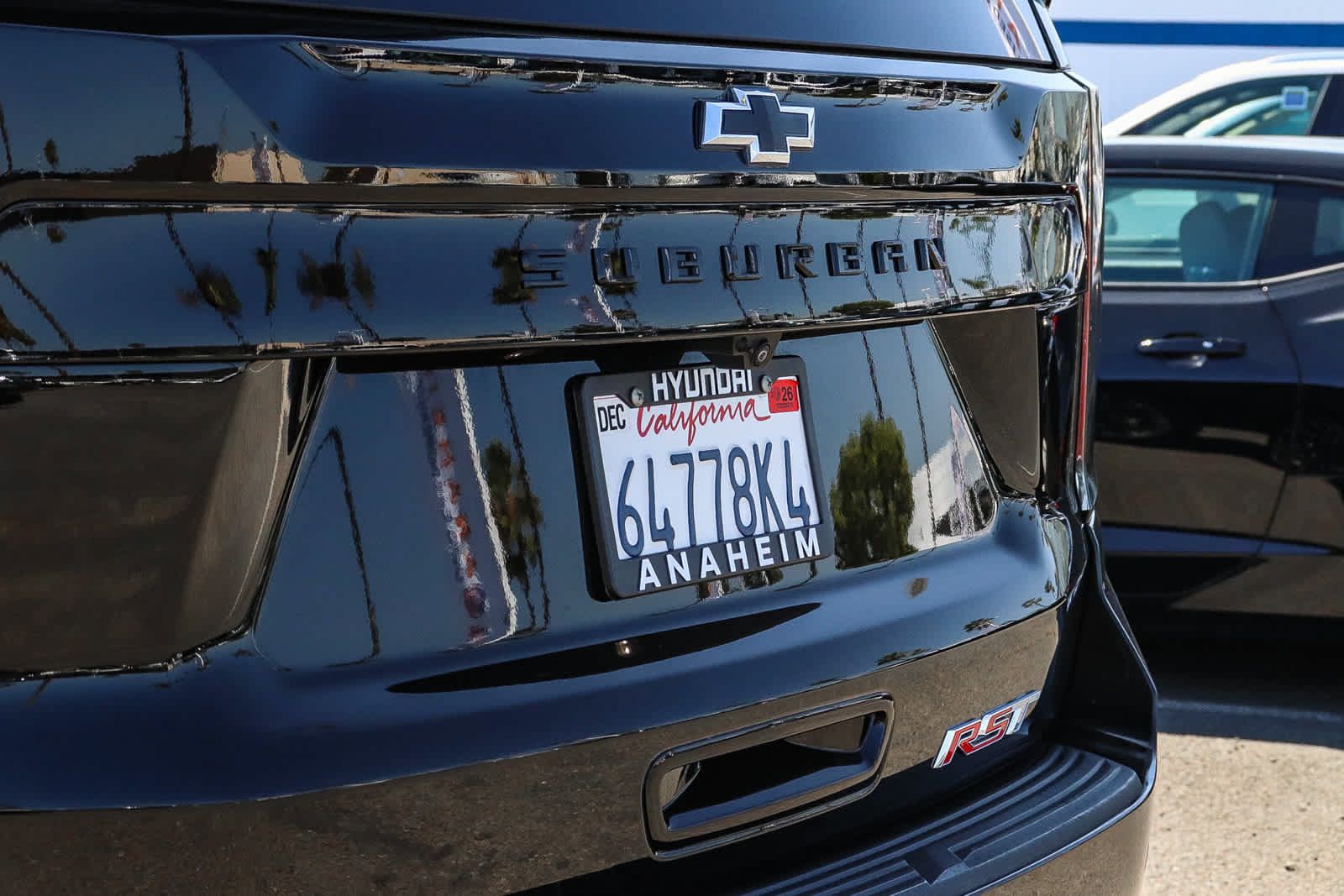 Used 2025 Chevrolet Suburban RST AWD/4WD image 12