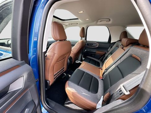 Used 2024 Ford Bronco Sport Outer Banks w/ Tech Package image 15