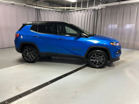 New 2026 Jeep Compass Limited image 8