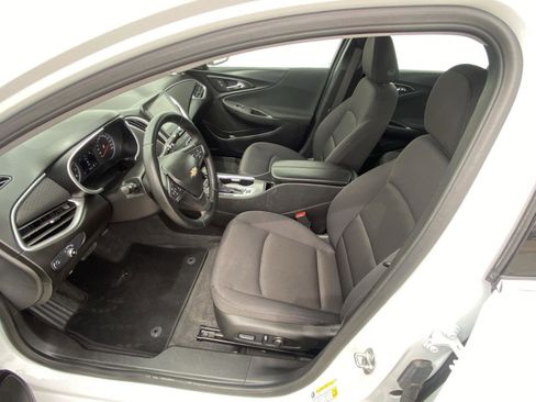 Used 2024 Chevrolet Malibu LT w/ Sport Edition image 10