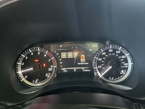 Used 2023 Toyota Highlander XLE image 14