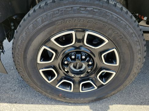 New 2026 Ford F250 Platinum AWD/4WD image 8