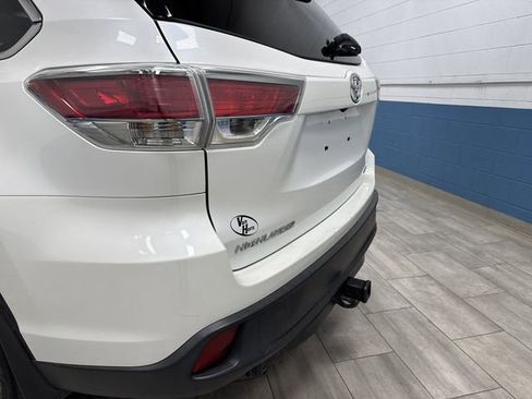 Used 2015 Toyota Highlander Plus image 31