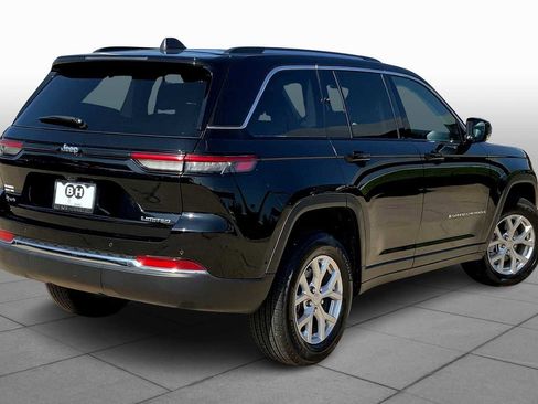 Used 2024 Jeep Grand Cherokee Limited image 12