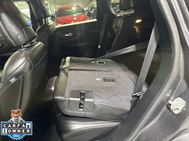 Used 2019 Jeep Cherokee Latitude Plus AWD/4WD image 36