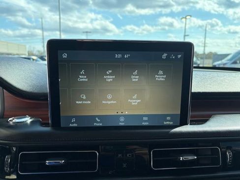 Used 2022 Lincoln Aviator Reserve w/ Elements Package Plus image 19