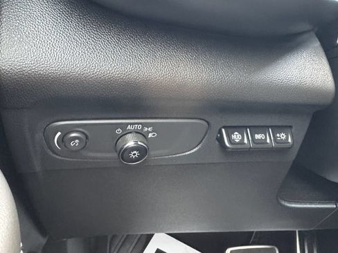 Used 2023 Buick Envision Essence w/ Technology Package I AWD/4WD image 31