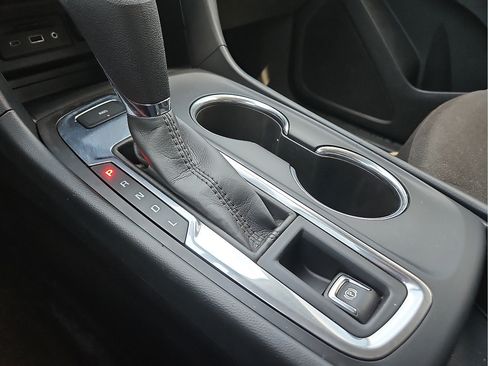 Used 2020 Chevrolet Equinox LT AWD/4WD image 20