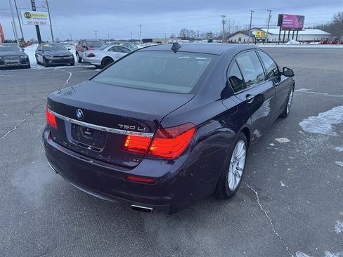 Used 2014 BMW 750Li xDrive image 3