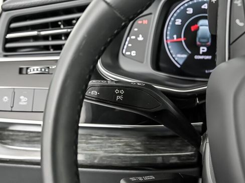 Used 2022 Audi Q7 2.0T Premium Plus AWD/4WD image 24