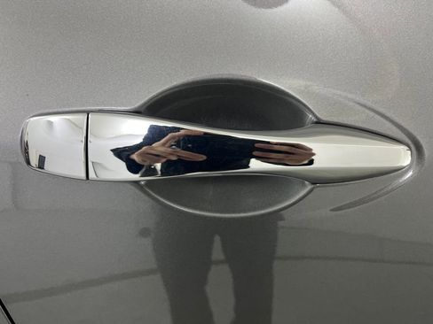 Used 2018 Nissan Pathfinder Platinum image 49