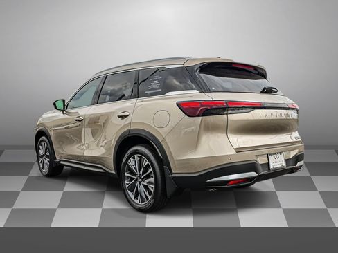 Used 2027 INFINITI QX60 Luxe w/ Cargo Package AWD/4WD image 4