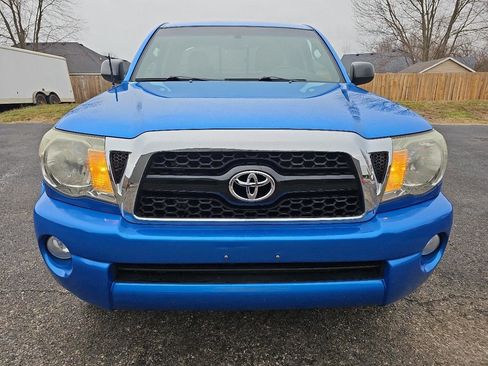Used 2011 Toyota Tacoma 4x4 Access Cab V6 w/ SR5 Pkg #2 image 2