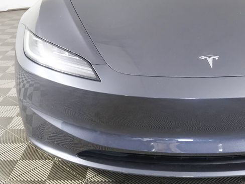 Used 2024 Tesla Model 3 Long Range RWD image 17