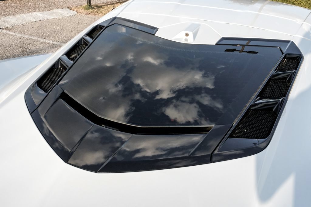 Used 2020 Chevrolet Corvette Stingray Preferred Cpe w/ 2LT Preferred Equipment Group RWD image 39