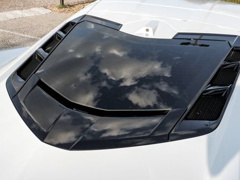 Used 2020 Chevrolet Corvette Stingray Preferred Cpe w/ 2LT Preferred Equipment Group RWD image 39