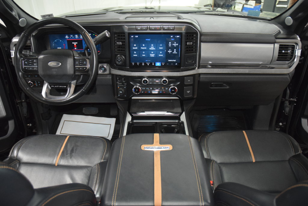 Used 2024 Ford F350 Platinum w/ FX4 Off-Road Package AWD/4WD image 30