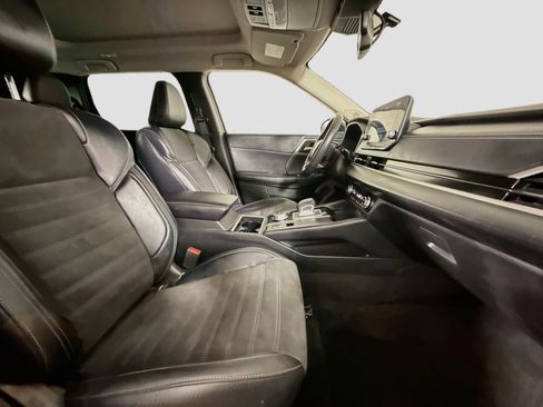 Used 2023 Mitsubishi Outlander SE AWD/4WD image 29