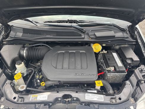 Used 2019 Dodge Grand Caravan SE image 52