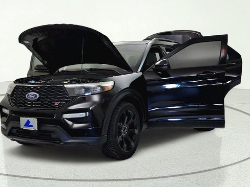 Used 2021 Ford Explorer ST w/ Equipment Group 401A AWD/4WD image 32