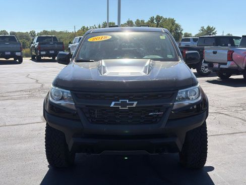 Used 2018 Chevrolet Colorado ZR2 w/ ZR2 Midnight Special Edition AWD/4WD image 2
