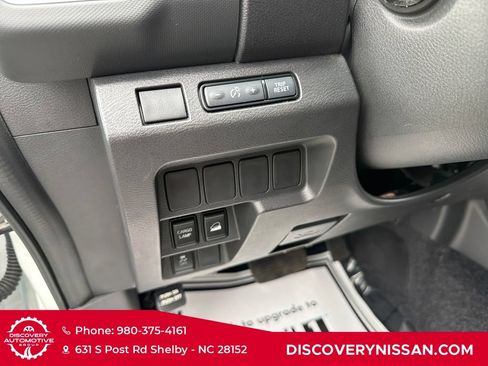 Certified 2024 Nissan Frontier SV AWD/4WD image 14