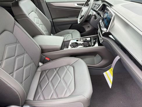 New 2026 Volkswagen Atlas Cross Sport SE AWD/4WD image 29