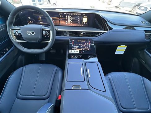 New 2026 INFINITI QX80 4WD image 12