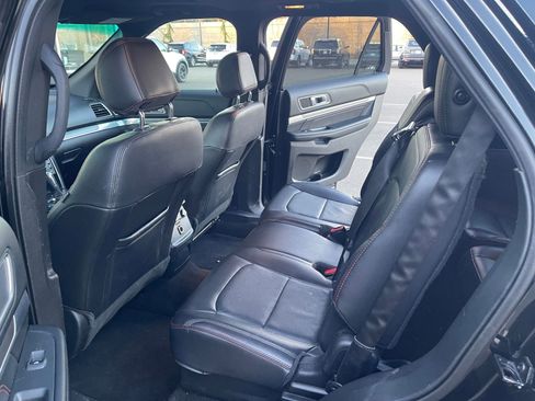 Used 2017 Ford Explorer Sport image 12