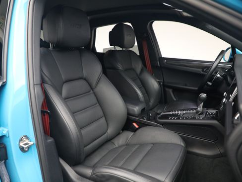Used 2021 Porsche Macan GTS AWD/4WD image 17