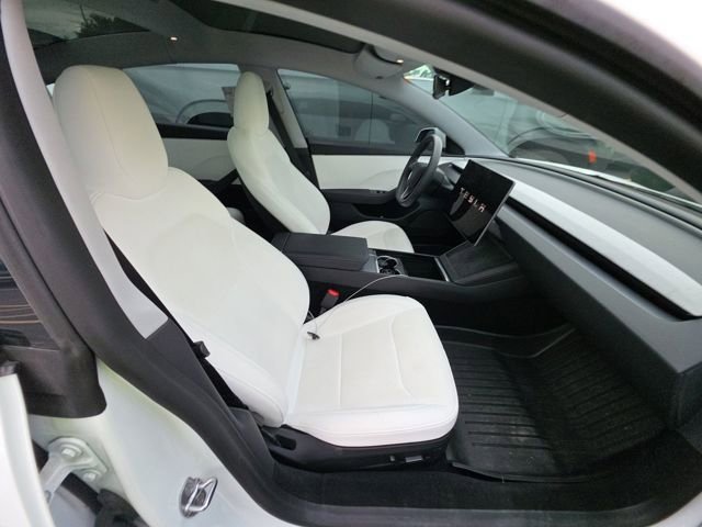Used 2025 Tesla Model 3 Long Range RWD image 16