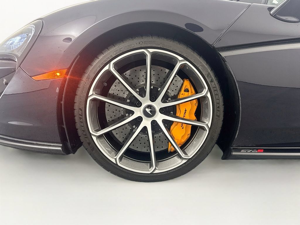Used 2019 McLaren 570S Coupe RWD image 32