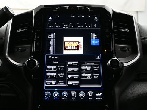 Used 2020 RAM 2500 Laramie AWD/4WD image 34
