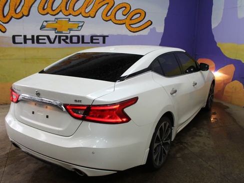 Used 2016 Nissan Maxima SR FWD image 8