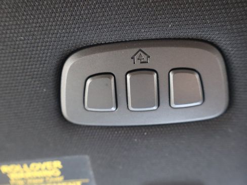 Used 2021 Lincoln Corsair Reserve w/ Equipment Group 201A image 32