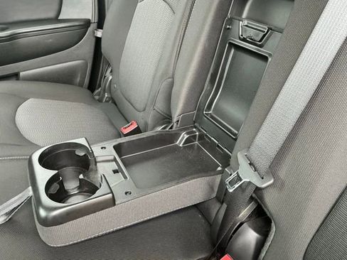 Used 2016 Chevrolet Traverse LT w/ Style and Technology Package image 39