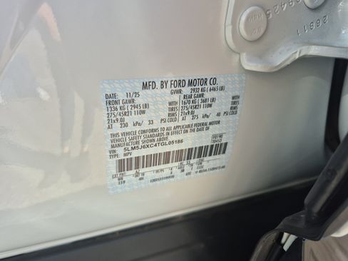 Used 2026 Lincoln Aviator AWD w/ Jet Appearance Package image 26