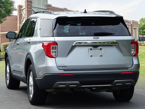 Used 2022 Ford Explorer XLT w/ Equipment Group 202A AWD/4WD image 7