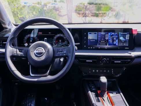 New 2026 Nissan Kicks SR FWD image 21