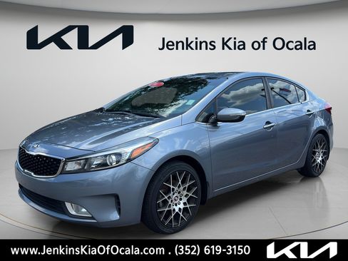 Used 2017 Kia Forte EX FWD image 7