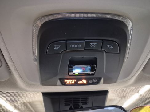Used 2026 Toyota Corolla LE FWD image 36