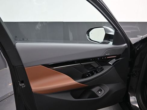 New 2026 BMW 530i w/ Premium Package image 5