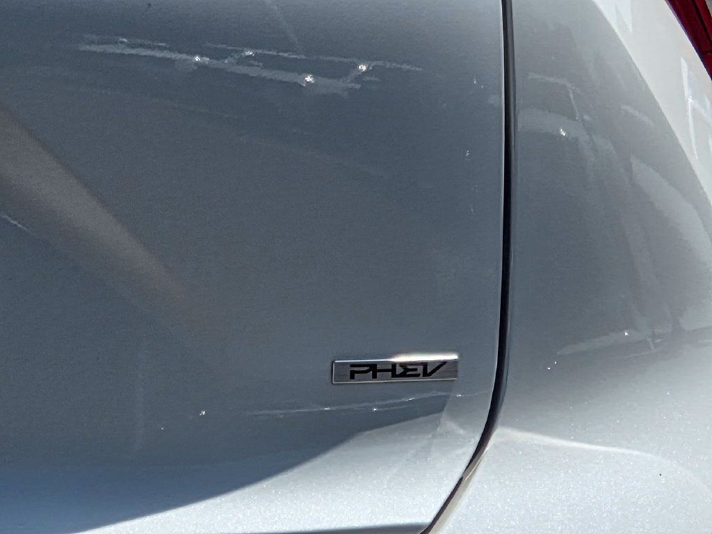 Used 2023 Kia Niro EX w/ EX Cold Weather Package FWD image 33