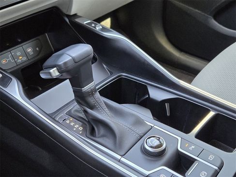 New 2025 Kia Sorento S image 17